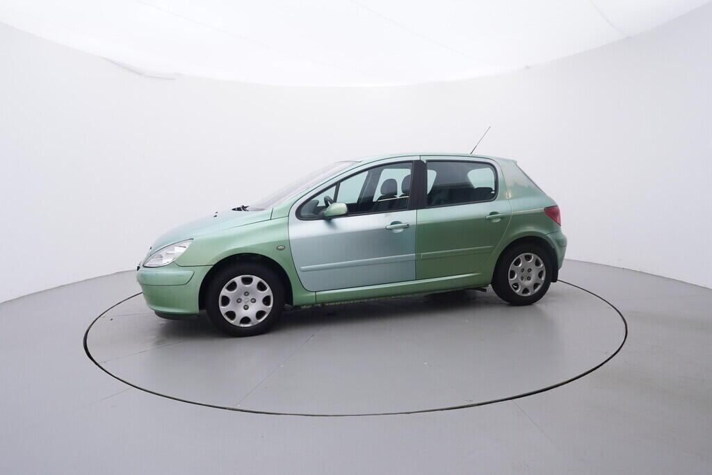 OV190V10536_11.webp_307  1.6 VTi 80 kW manuál