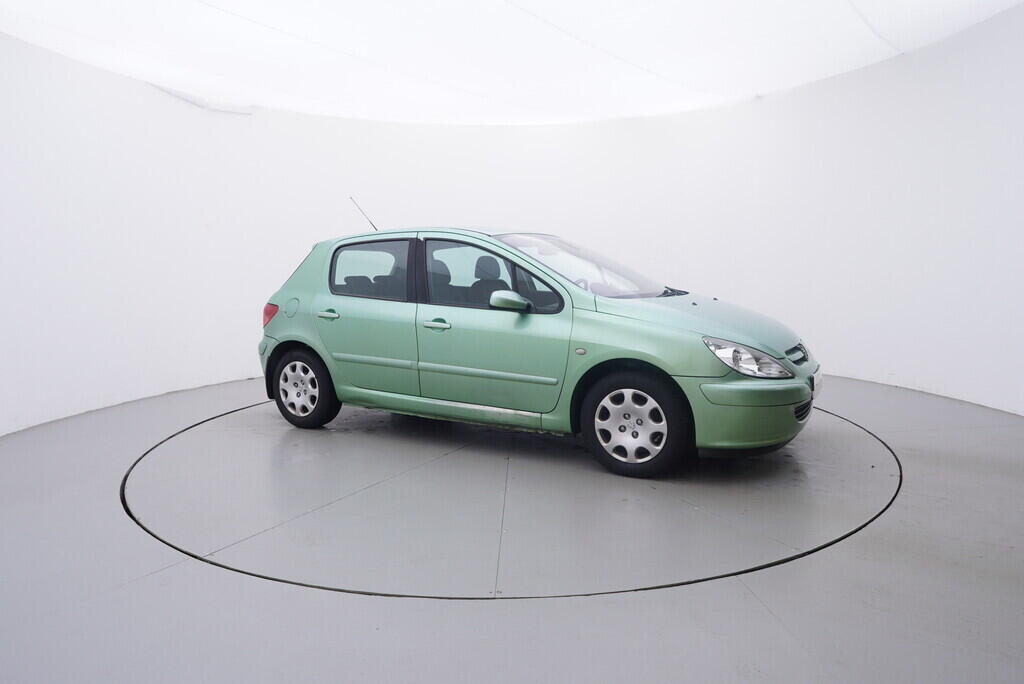 OV190V10536_16.webp_307  1.6 VTi 80 kW manuál