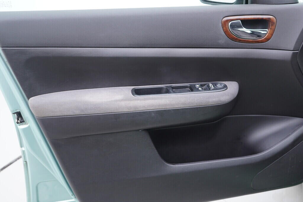 OV190V10536_19.webp_307  1.6 VTi 80 kW manuál