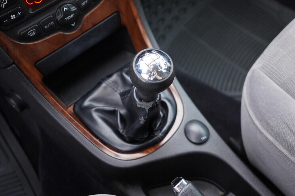 OV190V10536_30.webp_307  1.6 VTi 80 kW manuál