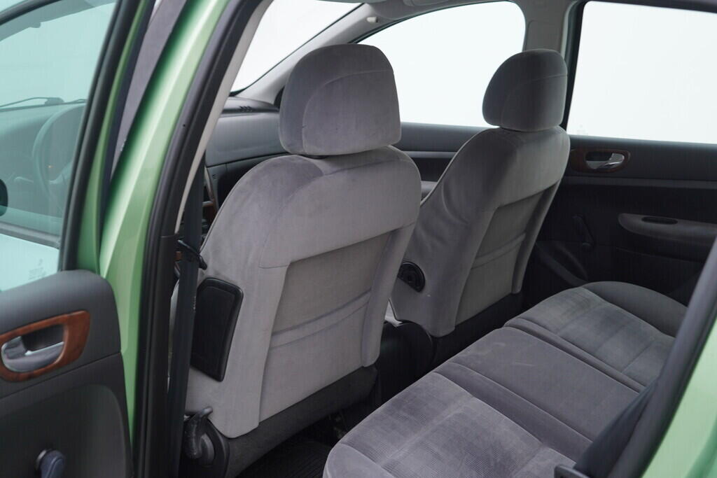 OV190V10536_31.webp_307  1.6 VTi 80 kW manuál