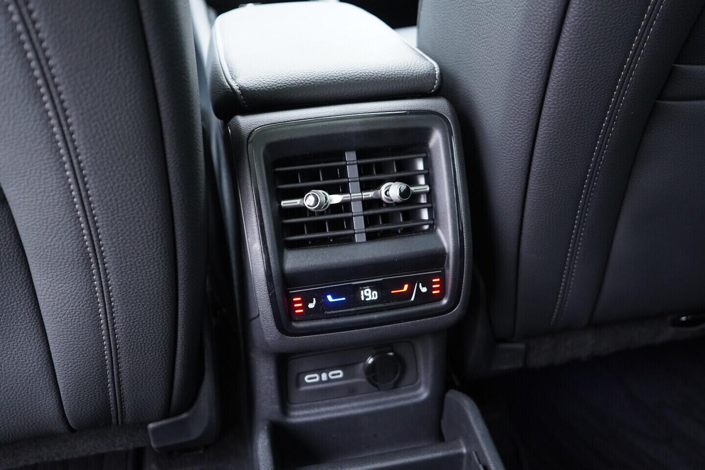 OV190V10539_40.webp_KODIAQ Selection 2.0 TDI 142 kW automat, DPH