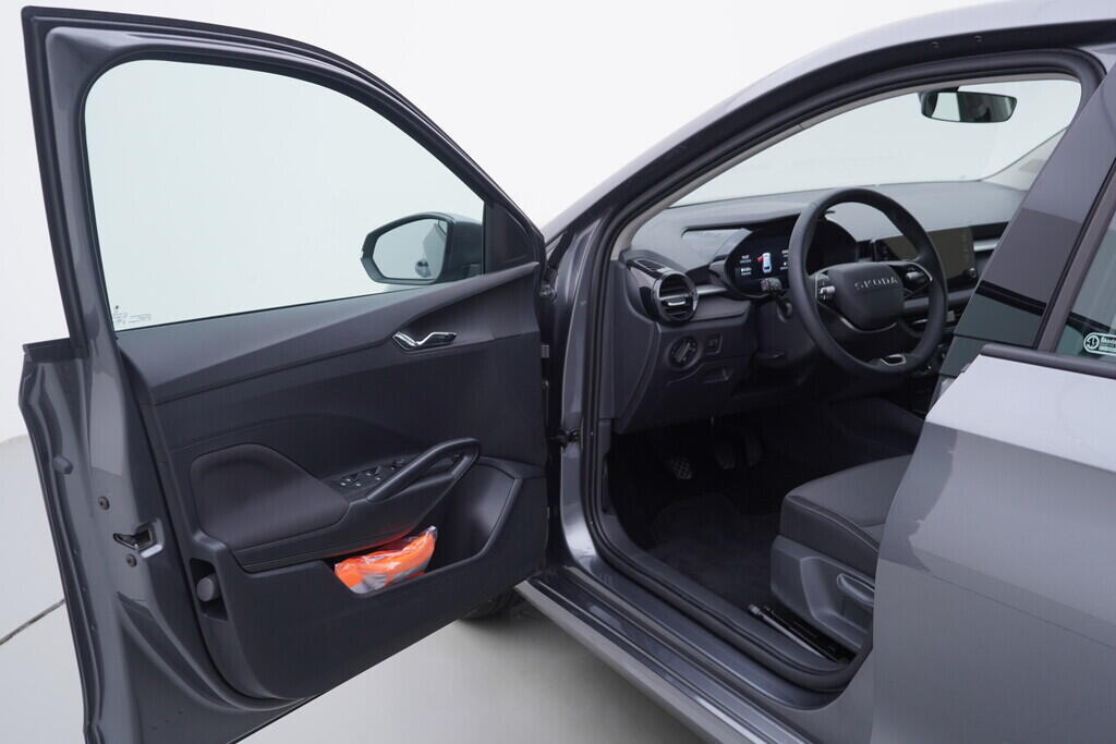 OV190V10540_18.webp_FABIA Selection 1.0 MPI 59 kW manuál, DPH