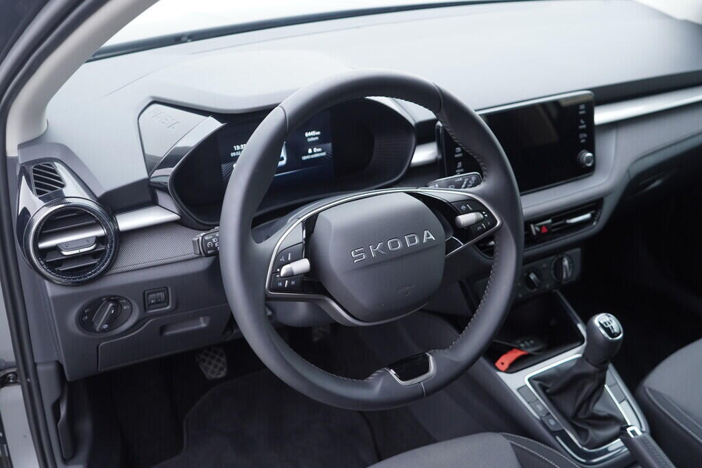 OV190V10540_21.webp_FABIA Selection 1.0 MPI 59 kW manuál, DPH