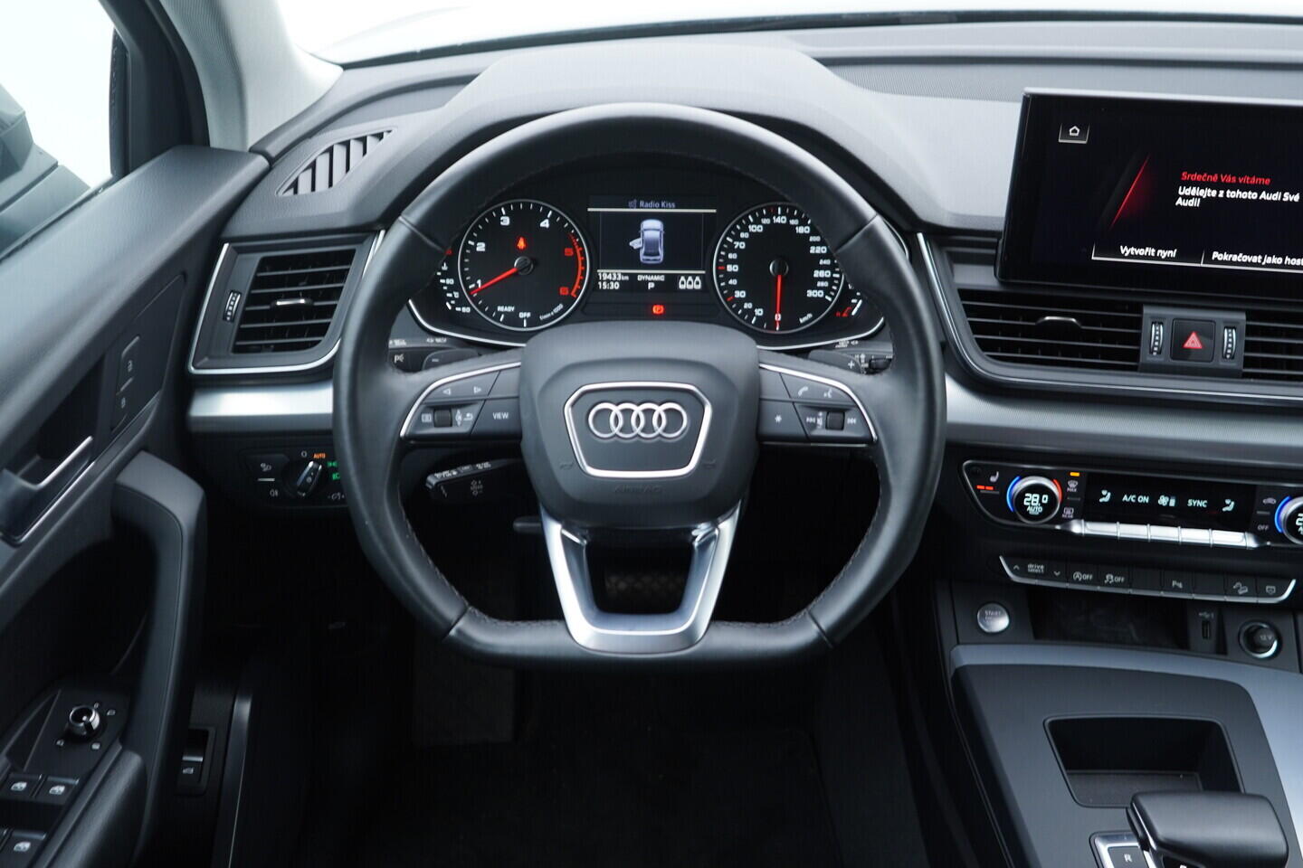 OV190V10541_28.webp_Q5 S-line 2.0 TDI 150 kW automat, DPH