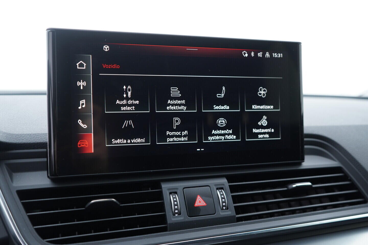 OV190V10541_32.webp_Q5 S-line 2.0 TDI 150 kW automat, DPH