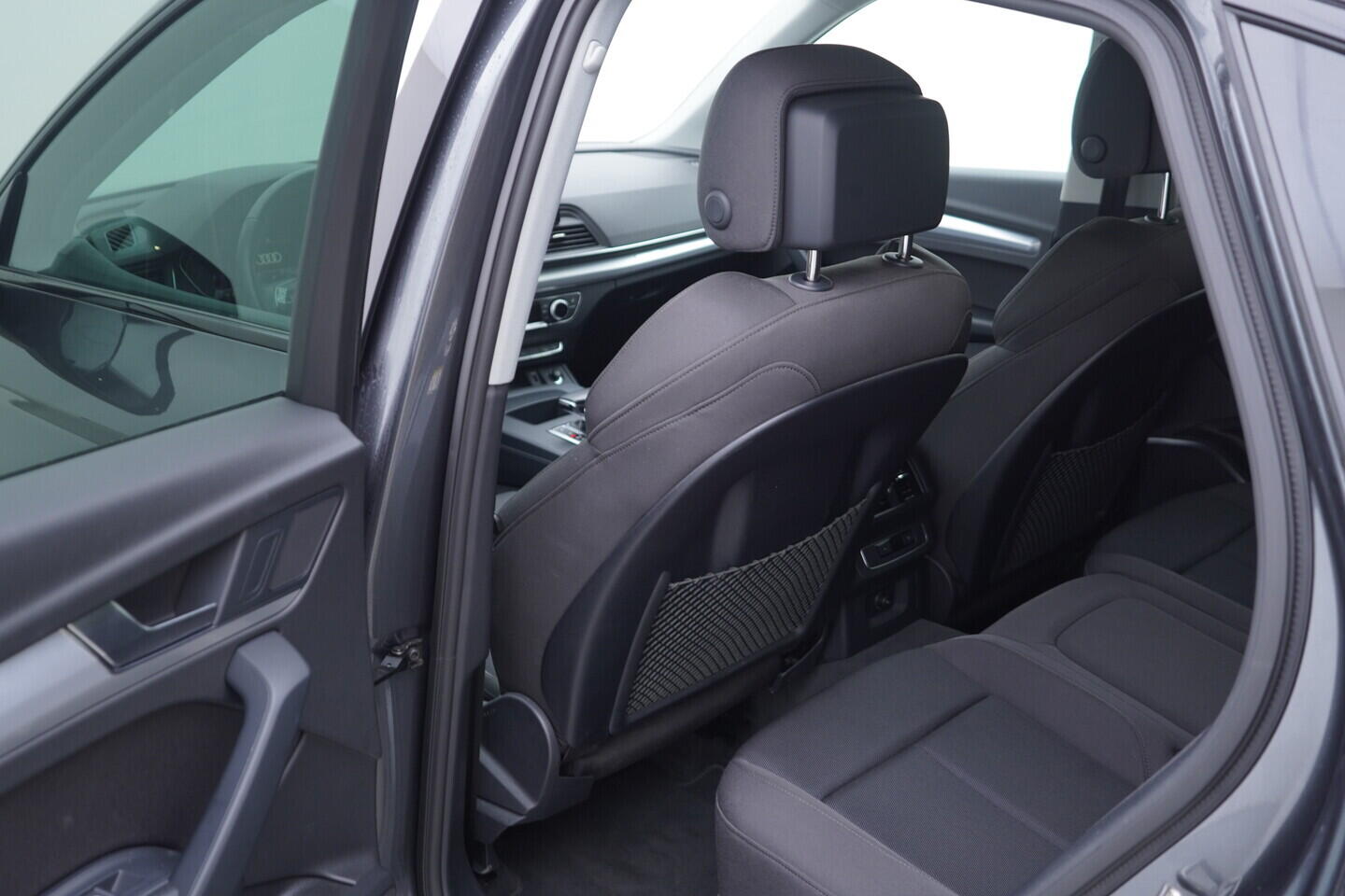 OV190V10541_35.webp_Q5 S-line 2.0 TDI 150 kW automat, DPH