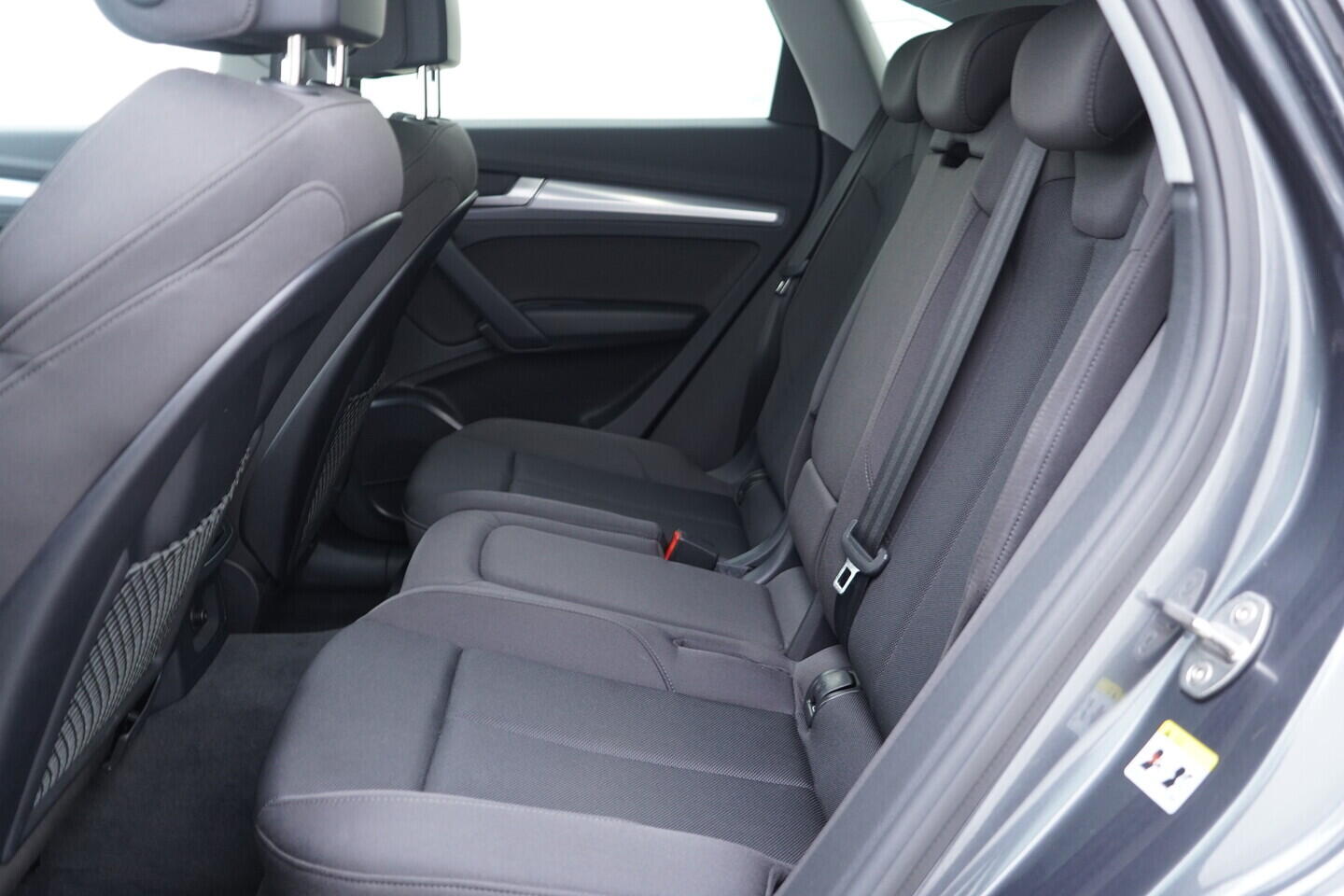 OV190V10541_37.webp_Q5 S-line 2.0 TDI 150 kW automat, DPH