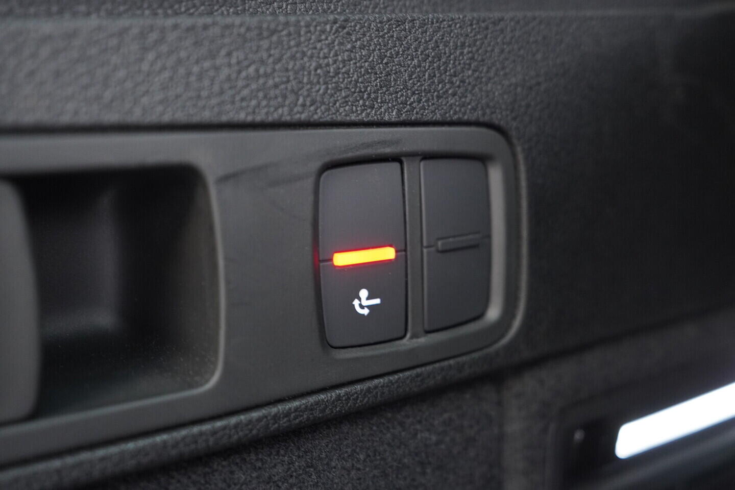 OV190V10541_40.webp_Q5 S-line 2.0 TDI 150 kW automat, DPH