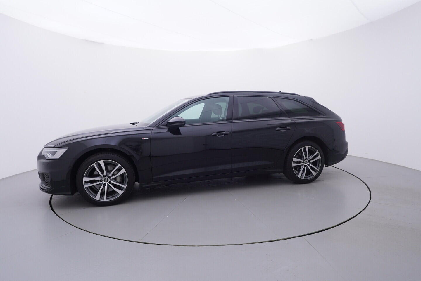 OV190V10543_11.webp_A6 AVANT S-Line 3.0 TDI 210 kW automat, DPH