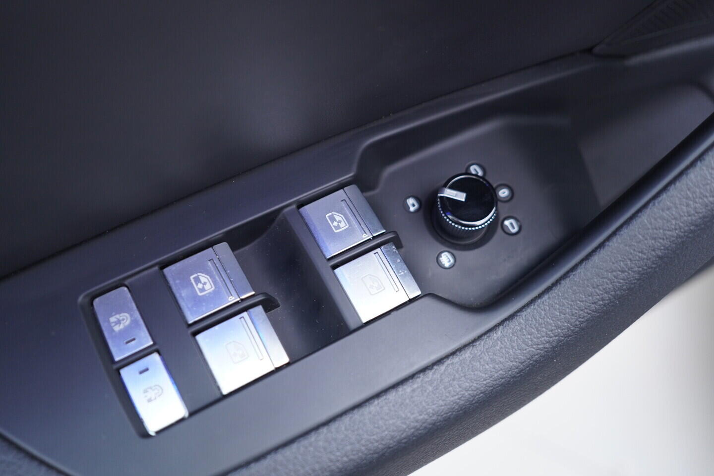 OV190V10543_20.webp_A6 AVANT S-Line 3.0 TDI 210 kW automat, DPH