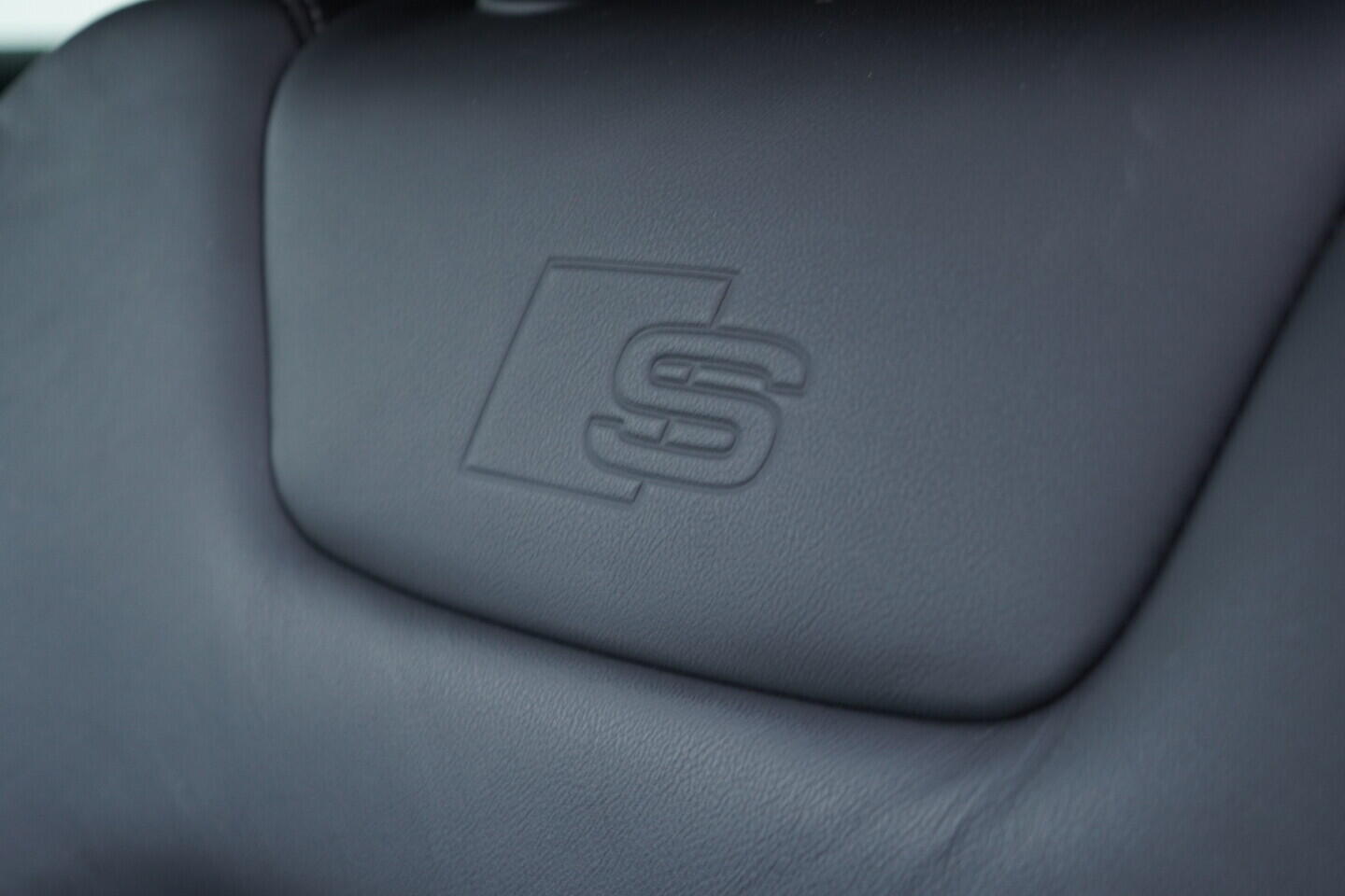 OV190V10543_22.webp_A6 AVANT S-Line 3.0 TDI 210 kW automat, DPH