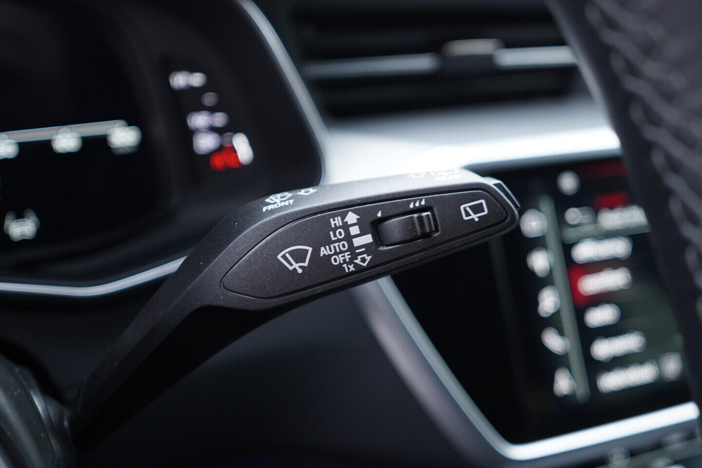 OV190V10543_26.webp_A6 AVANT S-Line 3.0 TDI 210 kW automat, DPH