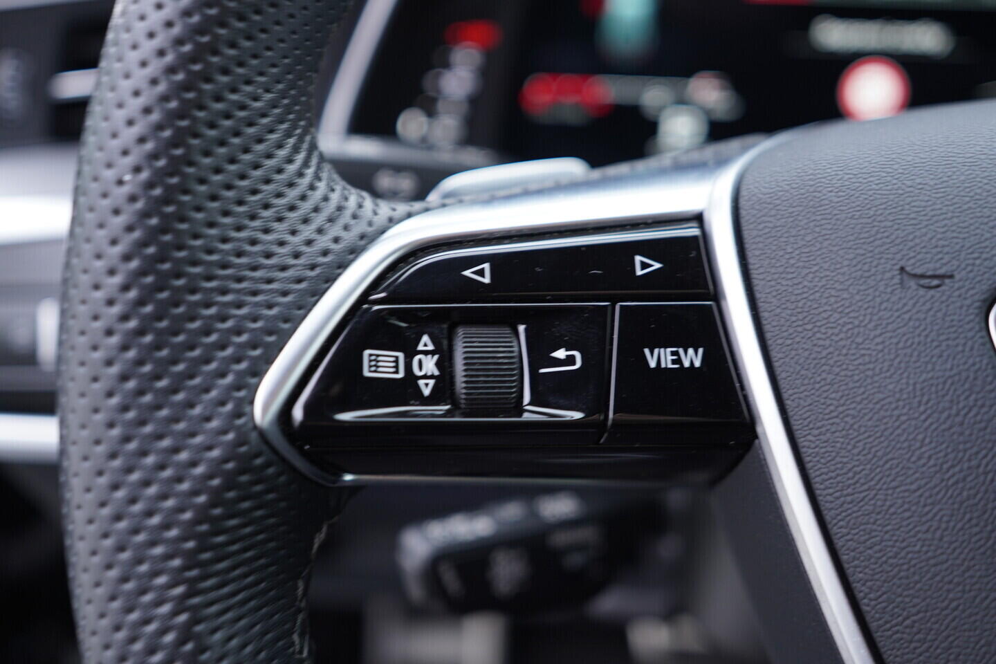 OV190V10543_27.webp_A6 AVANT S-Line 3.0 TDI 210 kW automat, DPH