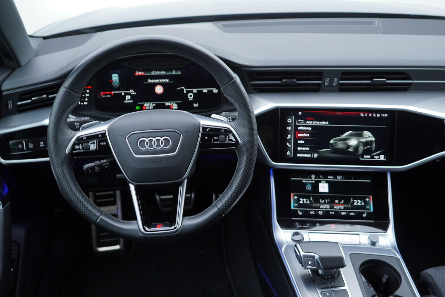 OV190V10543_31.webp_A6 AVANT S-Line 3.0 TDI 210 kW automat, DPH