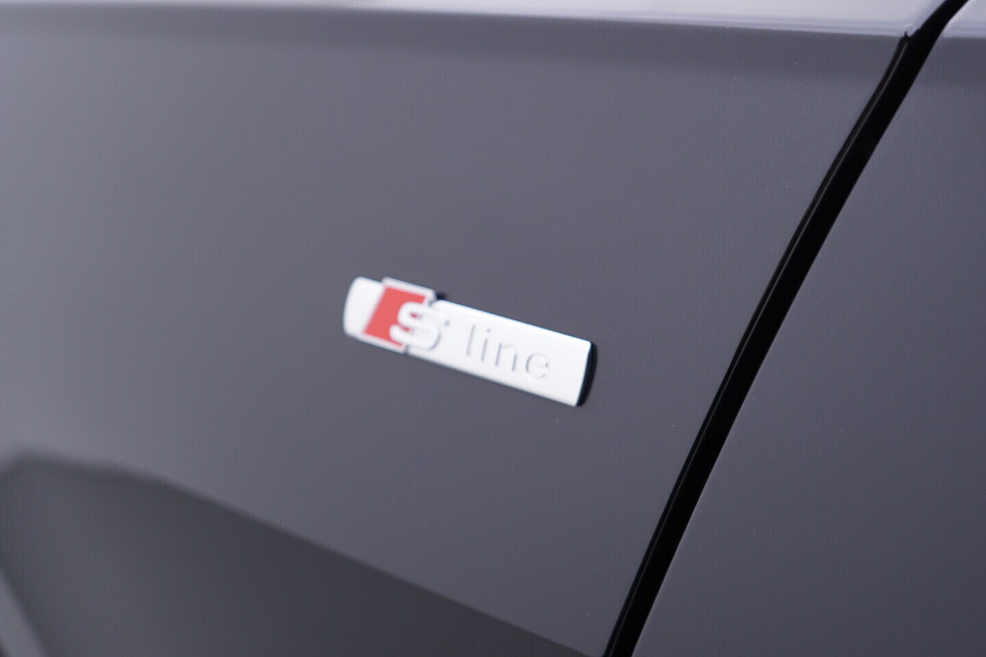 OV190V10543_49.webp_A6 AVANT S-Line 3.0 TDI 210 kW automat, DPH