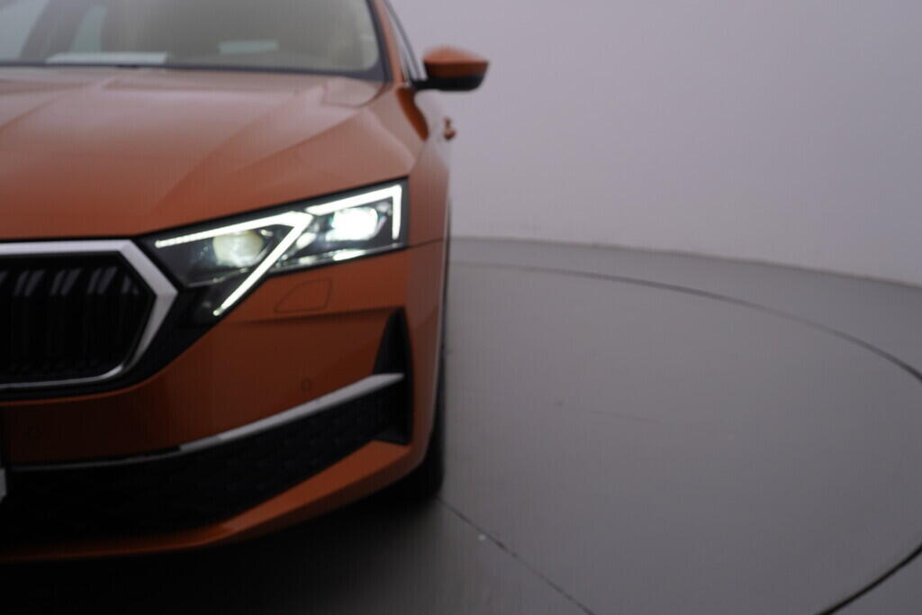 OV190V10547_46.webp_OCTAVIA Top Selection 1.5 TSI 110 kW automat, DPH