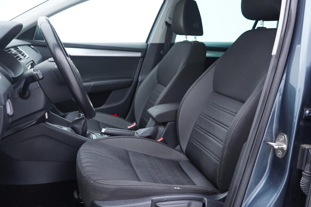 OV190V10549_22.webp_OCTAVIA Ambition 1.0 TSI 85 kW manuál, DPH