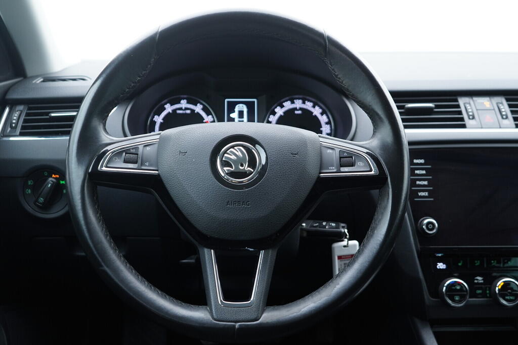 OV190V10549_28.webp_OCTAVIA Ambition 1.0 TSI 85 kW manuál, DPH