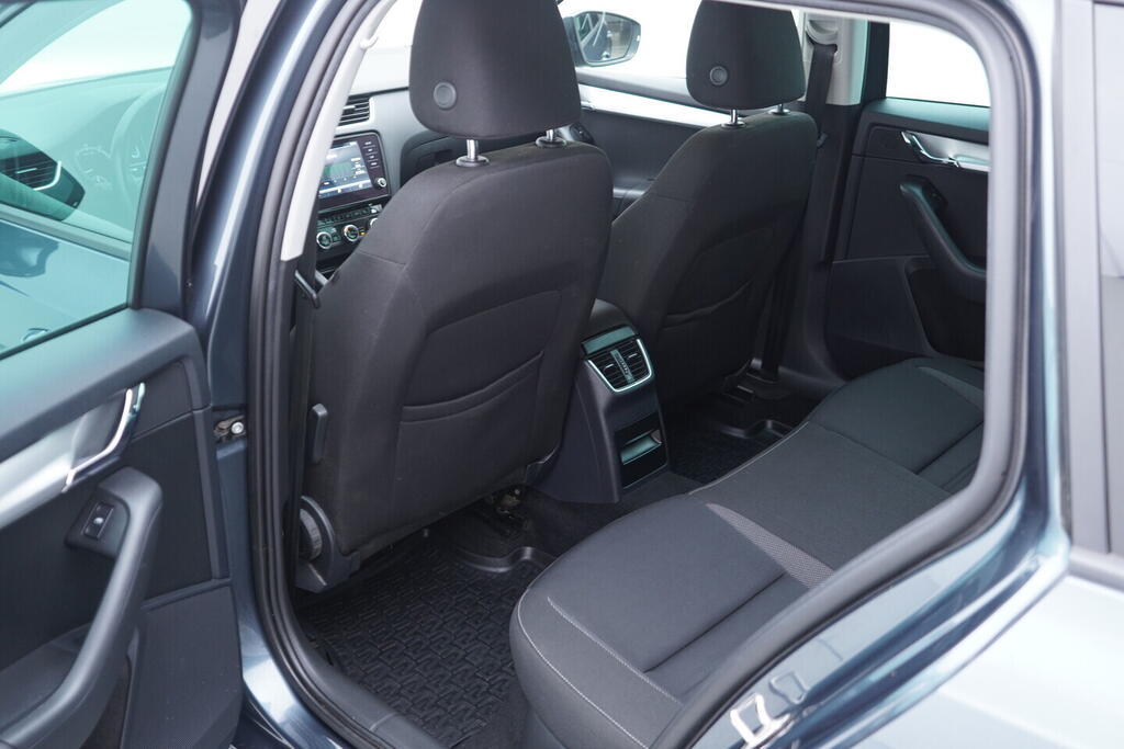 OV190V10549_36.webp_OCTAVIA Ambition 1.0 TSI 85 kW manuál, DPH