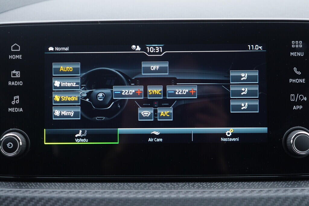 OV190V10552_32.webp_SCALA Monte Carlo 1.0 TSI 85 kW automat, DPH