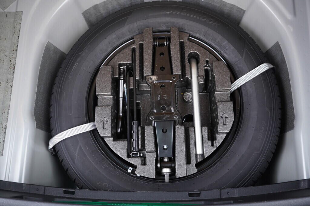 OV190V10552_40.webp_SCALA Monte Carlo 1.0 TSI 85 kW automat, DPH