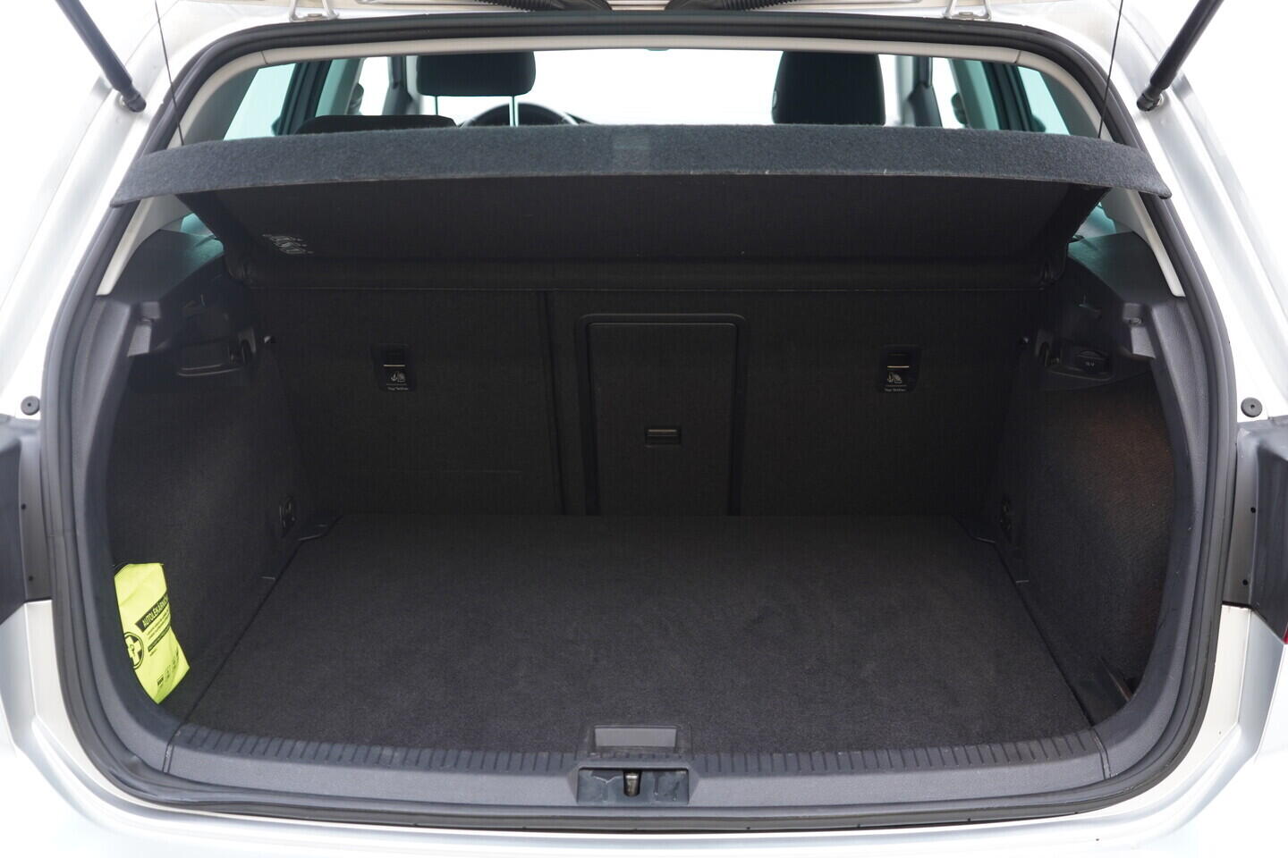 OV190V10554_38.webp_E-GOLF    85 kW automat, DPH