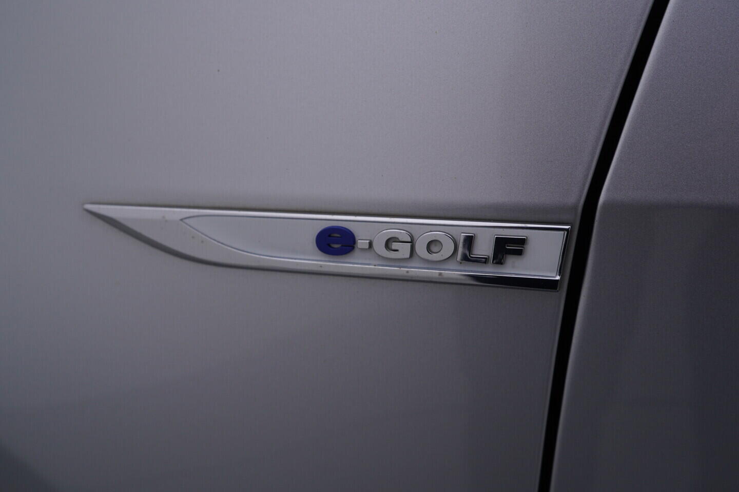 OV190V10554_40.webp_E-GOLF    85 kW automat, DPH