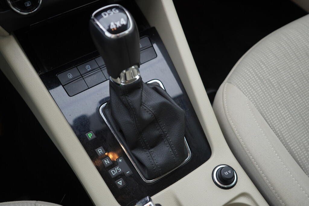 OV190V10555_35.webp_OCTAVIA Style 2.0 TSI 140 kW automat, DPH