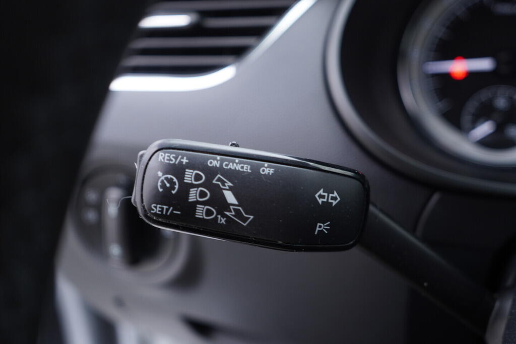 OV190V10557_24.webp_OCTAVIA Style 1.6 TDI 85 kW manuál