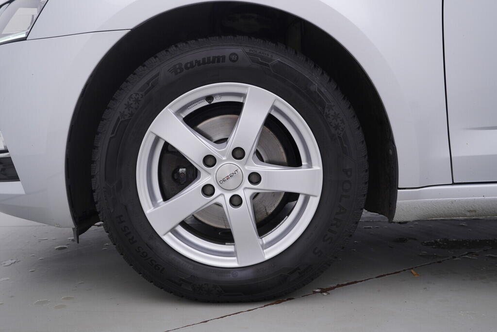 OV190V10557_40.webp_OCTAVIA Style 1.6 TDI 85 kW manuál