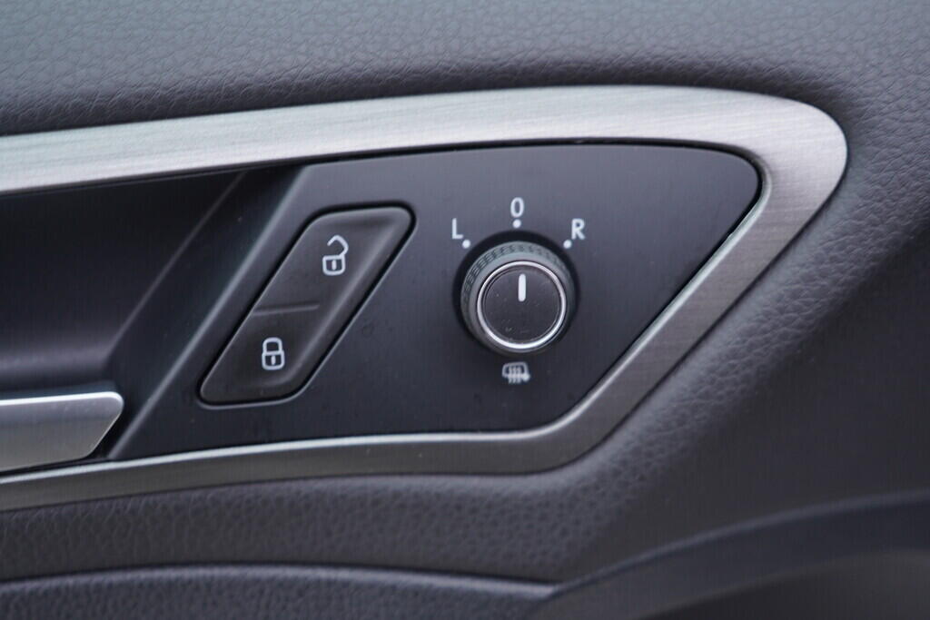 OV190V10558_21.webp_GOLF Comfortline 1.2 TSI 77 kW manuál