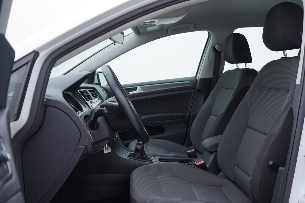 OV190V10558_23.webp_GOLF Comfortline 1.2 TSI 77 kW manuál