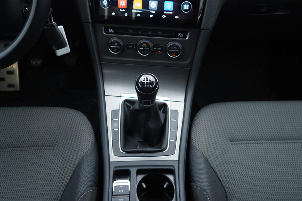 OV190V10558_31.webp_GOLF Comfortline 1.2 TSI 77 kW manuál