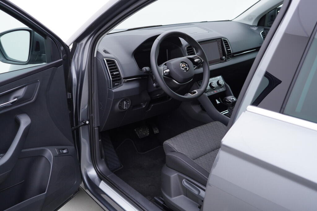 OV190V10559_18.webp_KAROQ Selection 1.5 TSI 110 kW automat, DPH