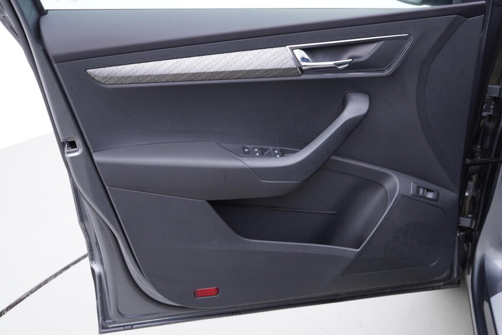 OV190V10559_19.webp_KAROQ Selection 1.5 TSI 110 kW automat, DPH