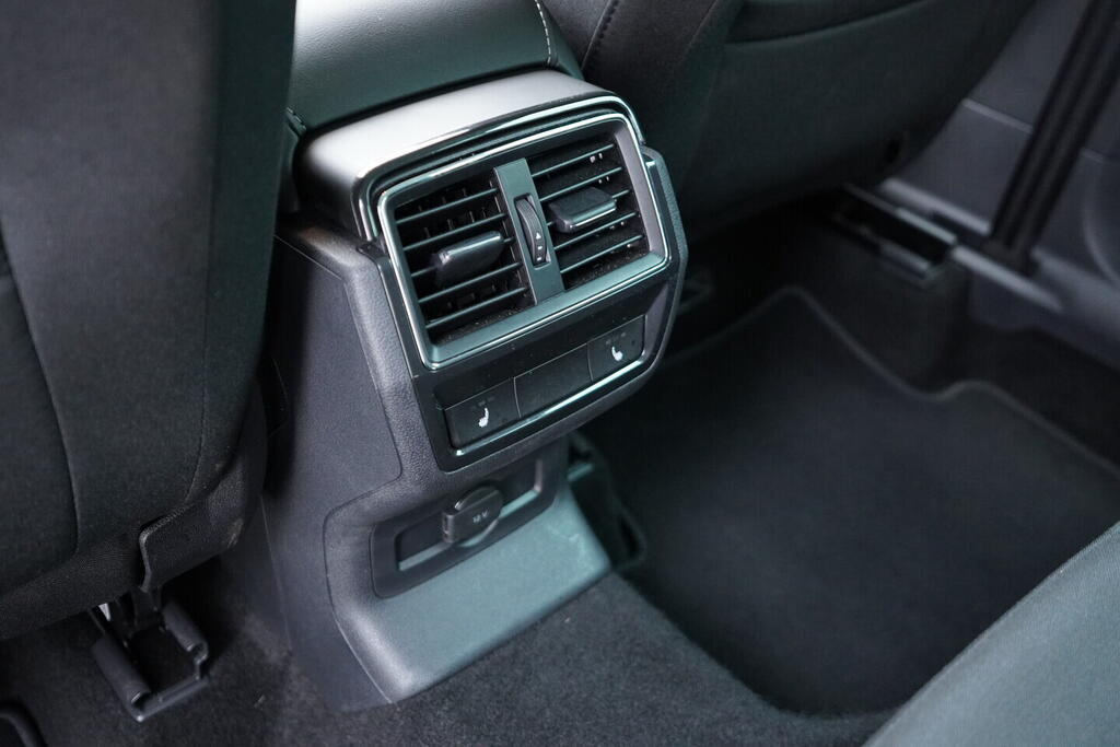 OV190V10559_36.webp_KAROQ Selection 1.5 TSI 110 kW automat, DPH