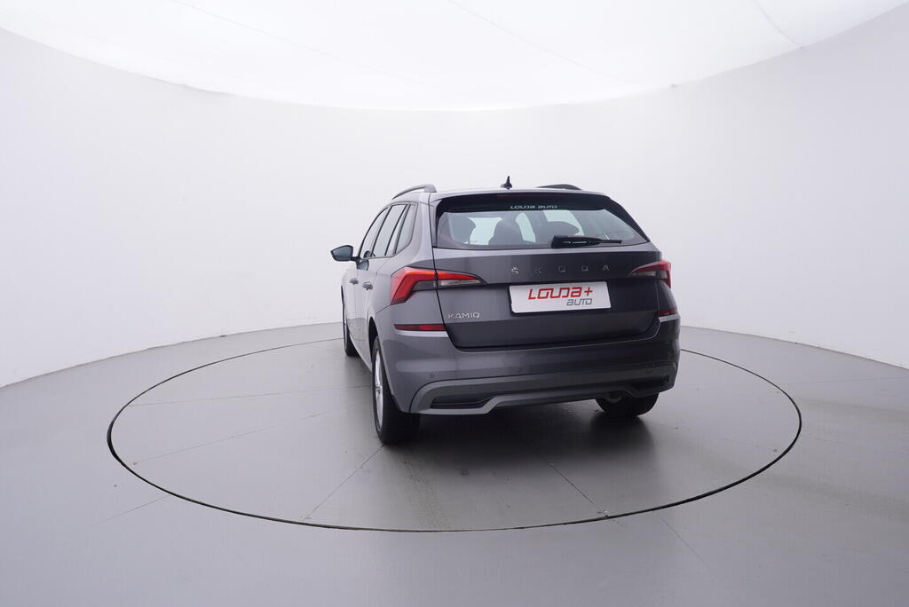 OV190V10560_13.webp_KAMIQ Ambition 1.0 TSI 70 kW manuál, DPH