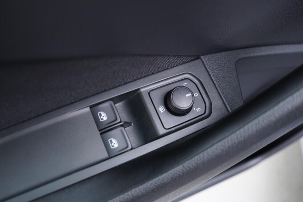 OV190V10560_20.webp_KAMIQ Ambition 1.0 TSI 70 kW manuál, DPH