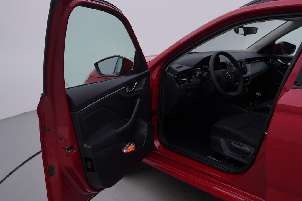 OV190V10564_18.webp_KAMIQ Ambition 1.0 TSI 70 kW manuál, DPH