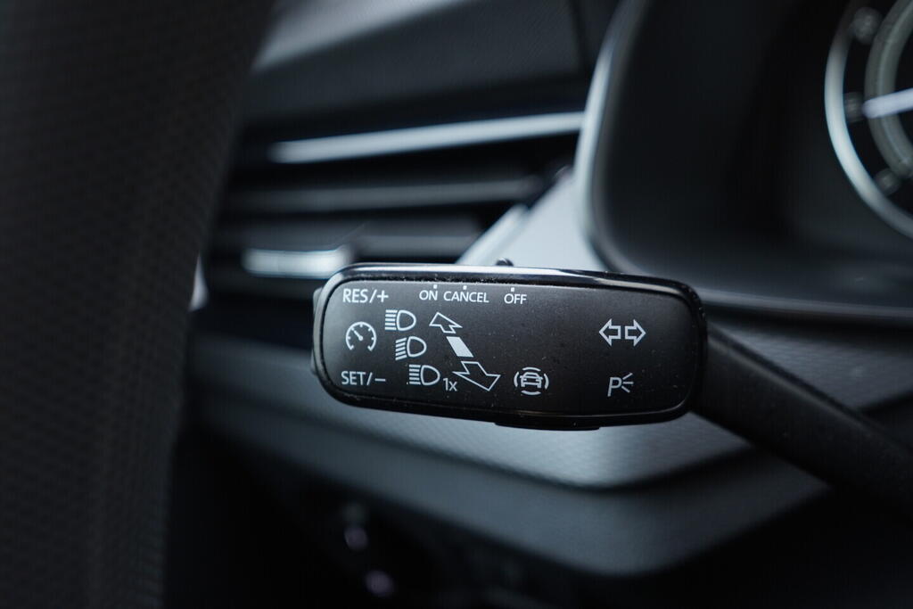 OV190V10564_26.webp_KAMIQ Ambition 1.0 TSI 70 kW manuál, DPH