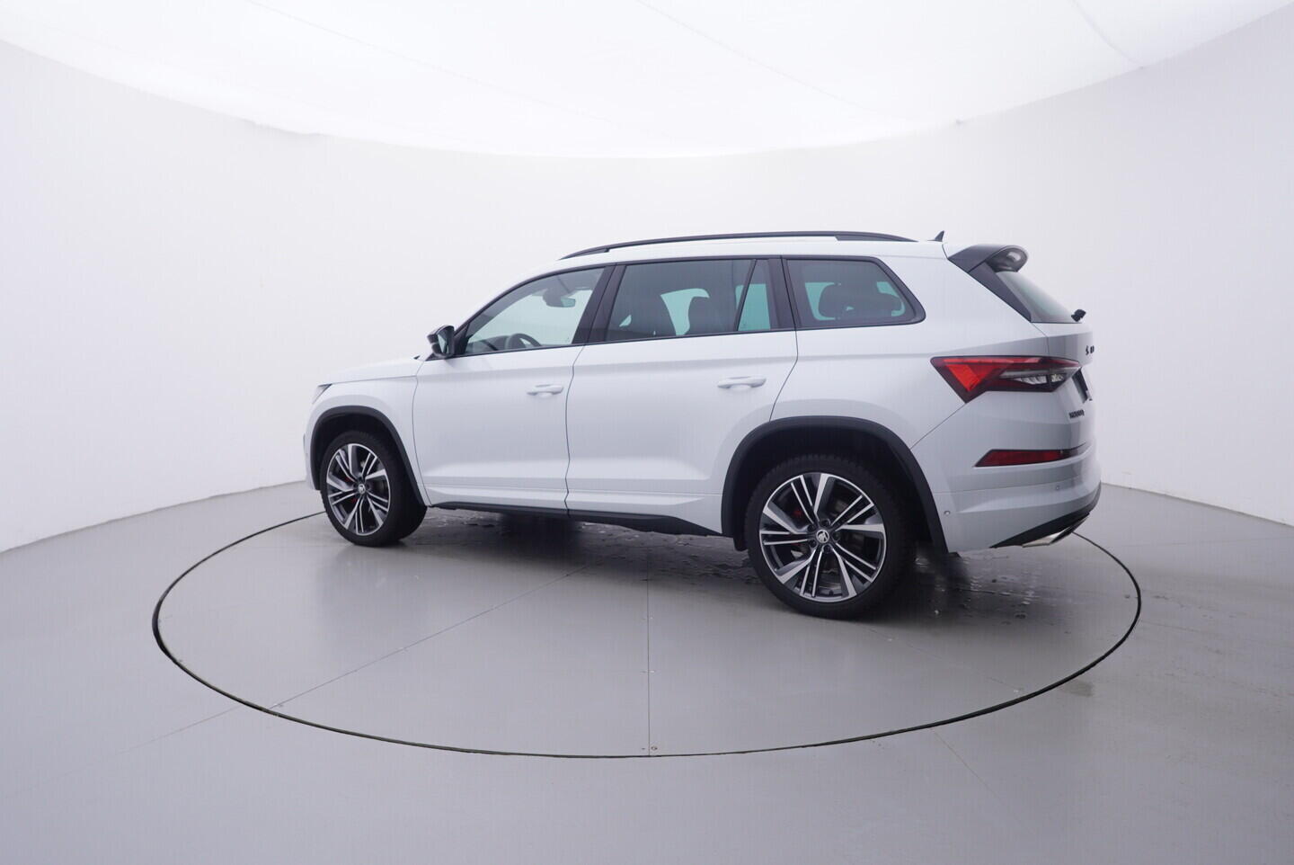 OV190V10565_12.webp_KODIAQ RS 2.0 TSI 180 kW automat, DPH