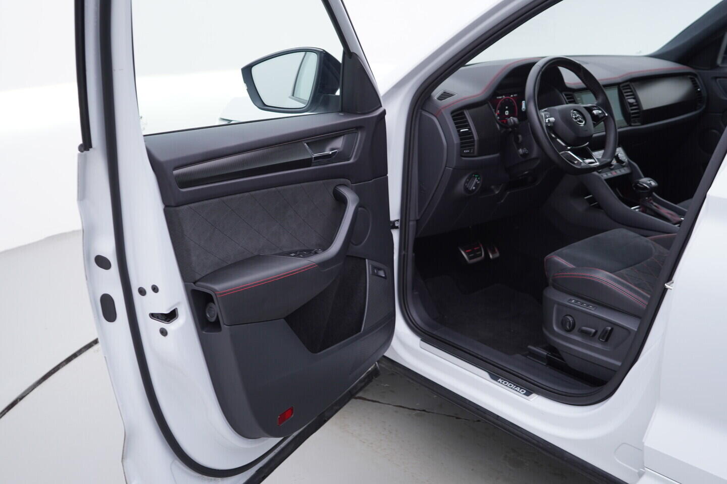 OV190V10565_18.webp_KODIAQ RS 2.0 TSI 180 kW automat, DPH