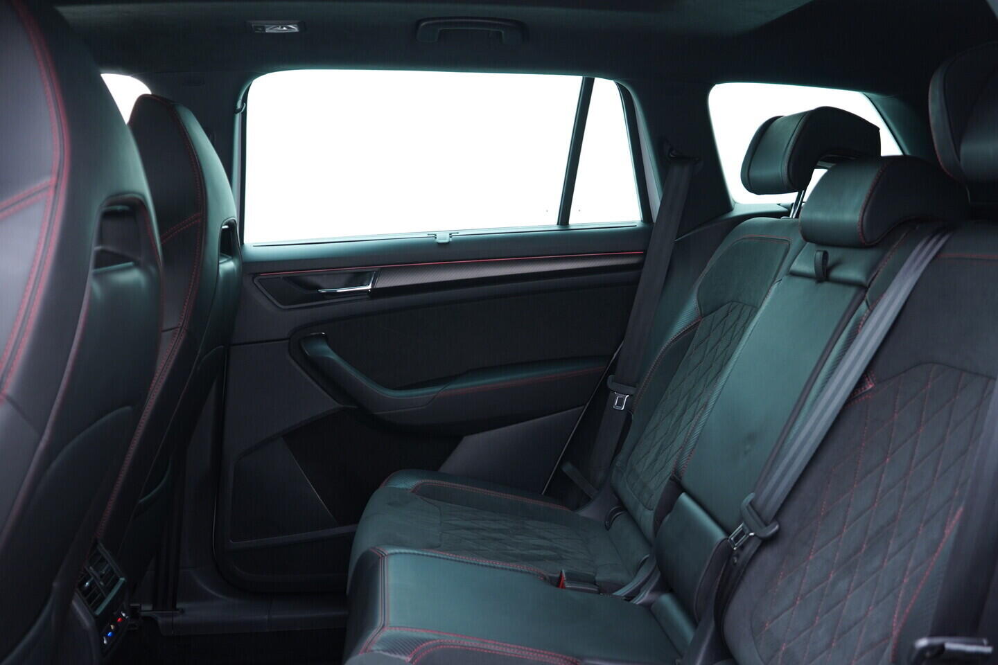 OV190V10565_26.webp_KODIAQ RS 2.0 TSI 180 kW automat, DPH