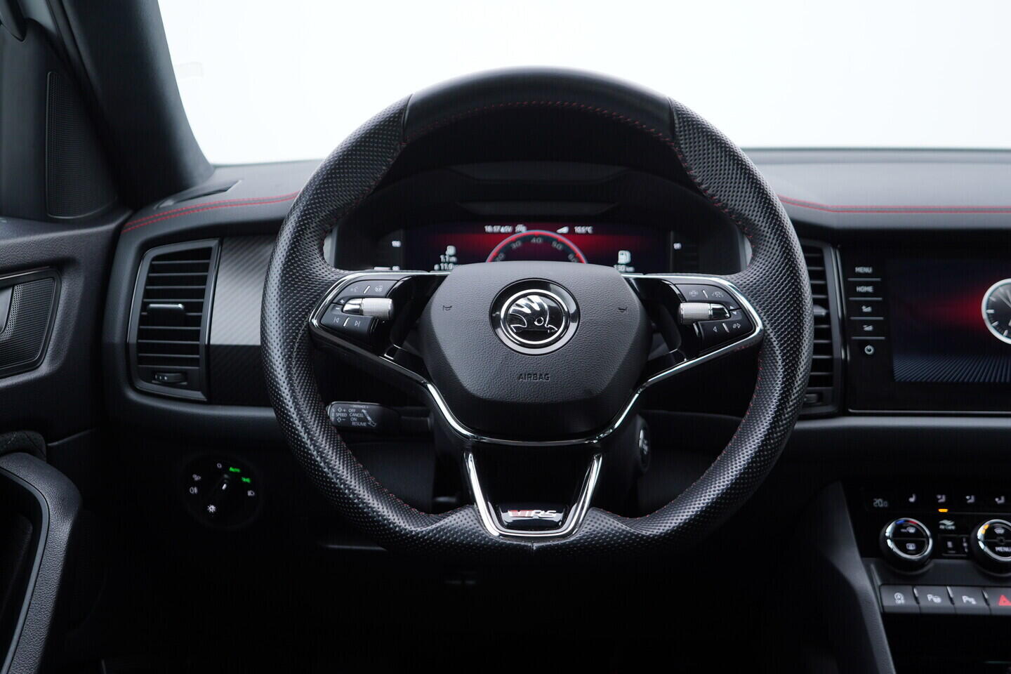 OV190V10565_28.webp_KODIAQ RS 2.0 TSI 180 kW automat, DPH