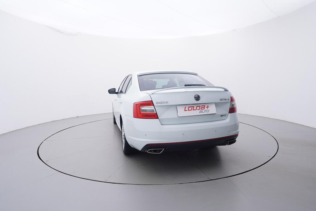 OV190V10566_13.webp_OCTAVIA RS 2.0 TDI 135 kW manuál