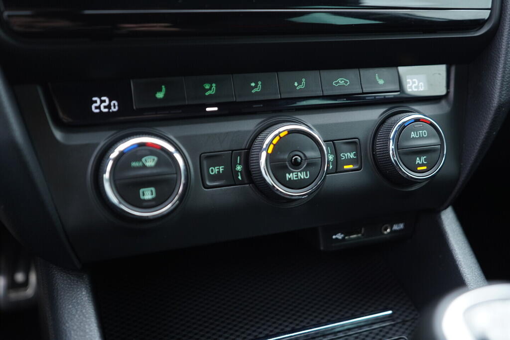 OV190V10566_31.webp_OCTAVIA RS 2.0 TDI 135 kW manuál