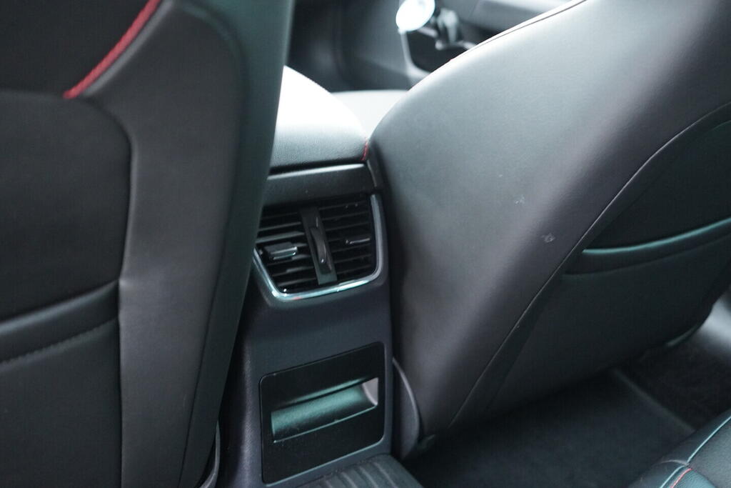 OV190V10566_34.webp_OCTAVIA RS 2.0 TDI 135 kW manuál