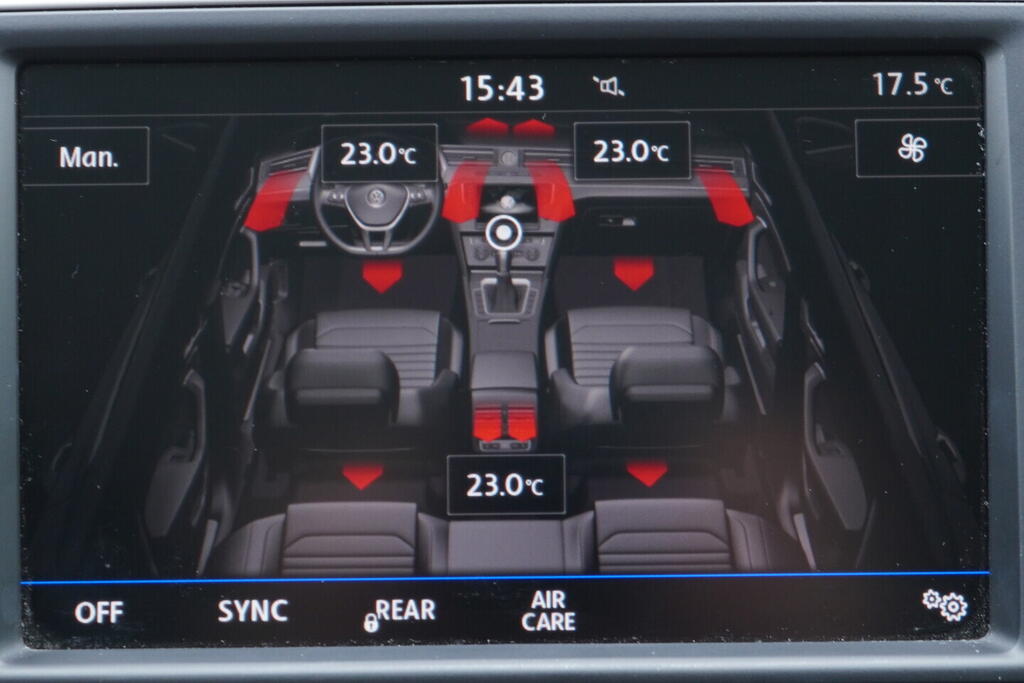 OV190V10567_31.webp_PASSAT Highline 2.0 TDI 110 kW manuál, DPH
