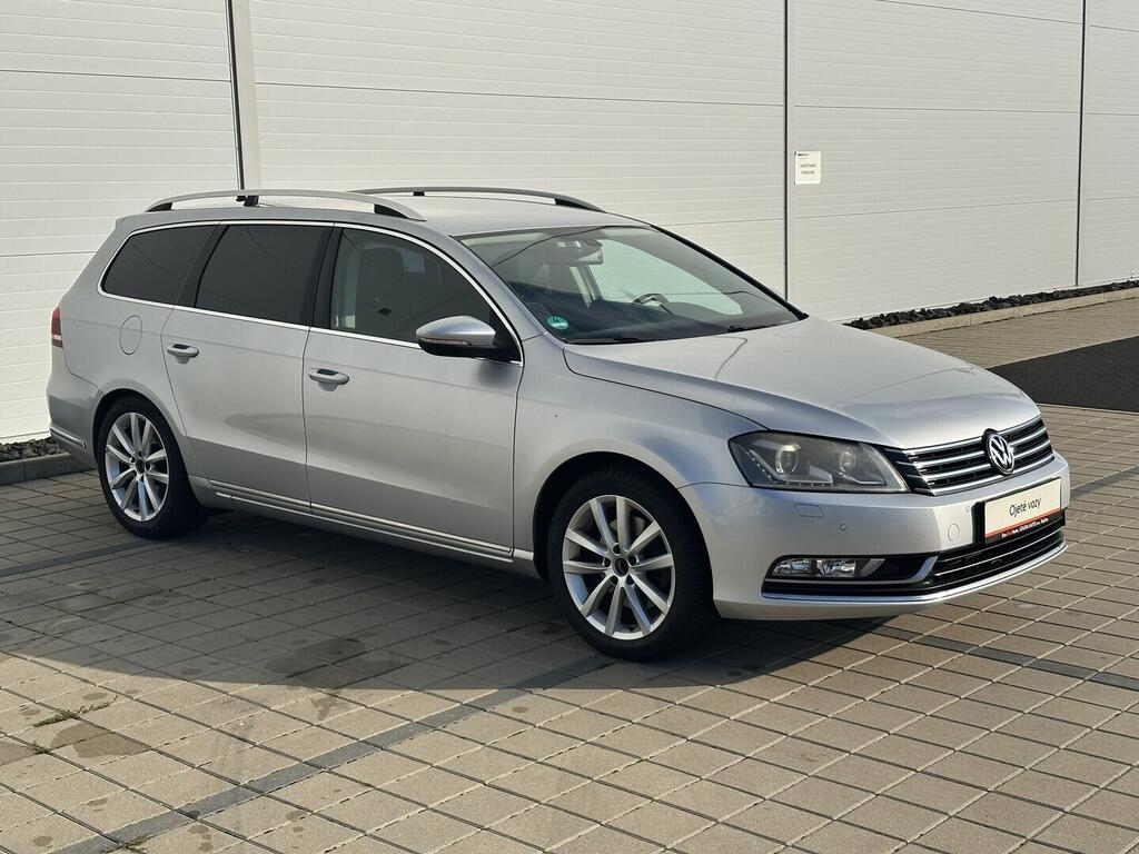 OV190V10569_12.webp_PASSAT VARIANT Highline 2.0 TDI 103 kW manuál